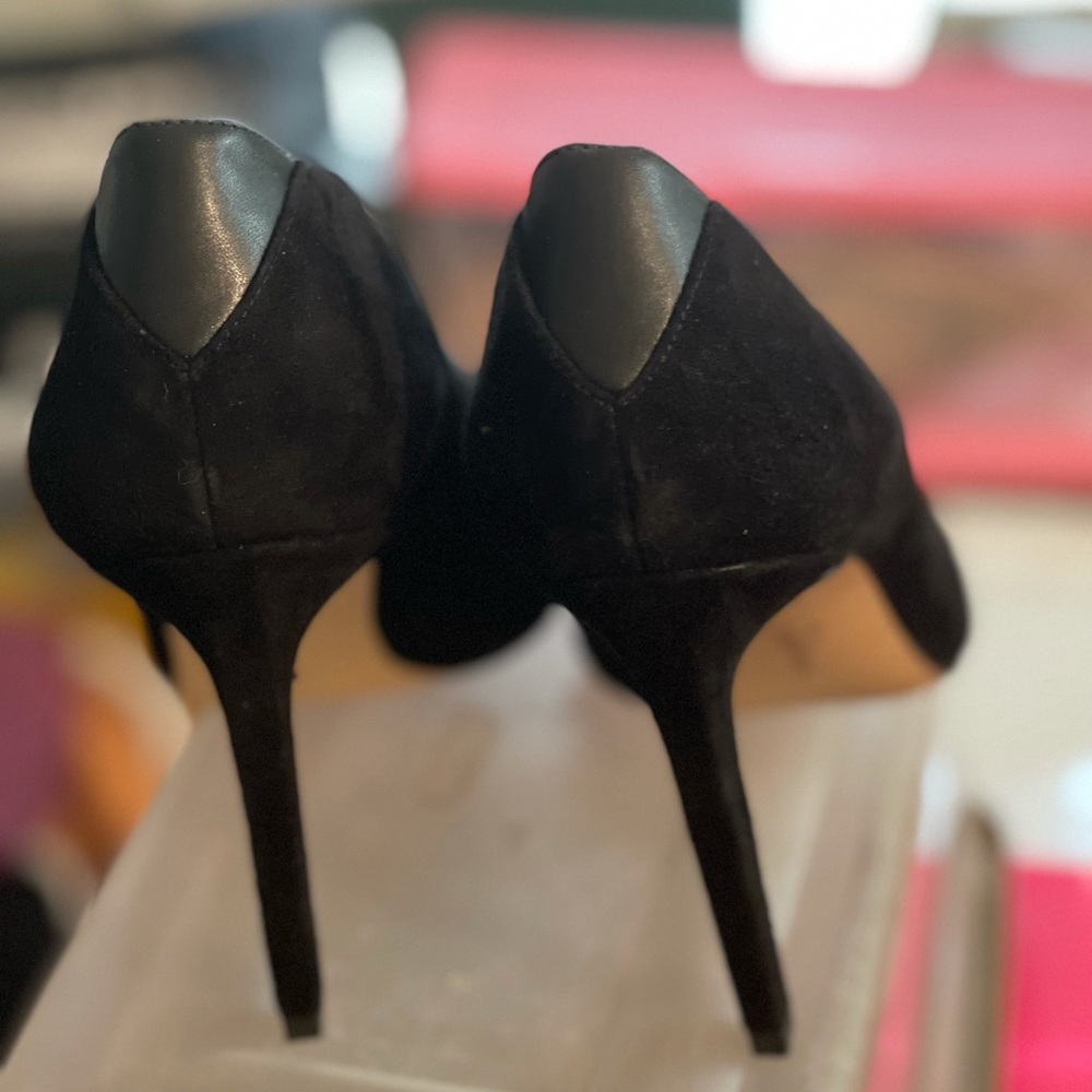 Black Suede Heels with back leather “V”